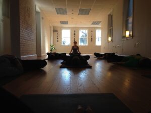sound bath room (yoga relaxation session in progress) - Image by suzanne leitner-wise